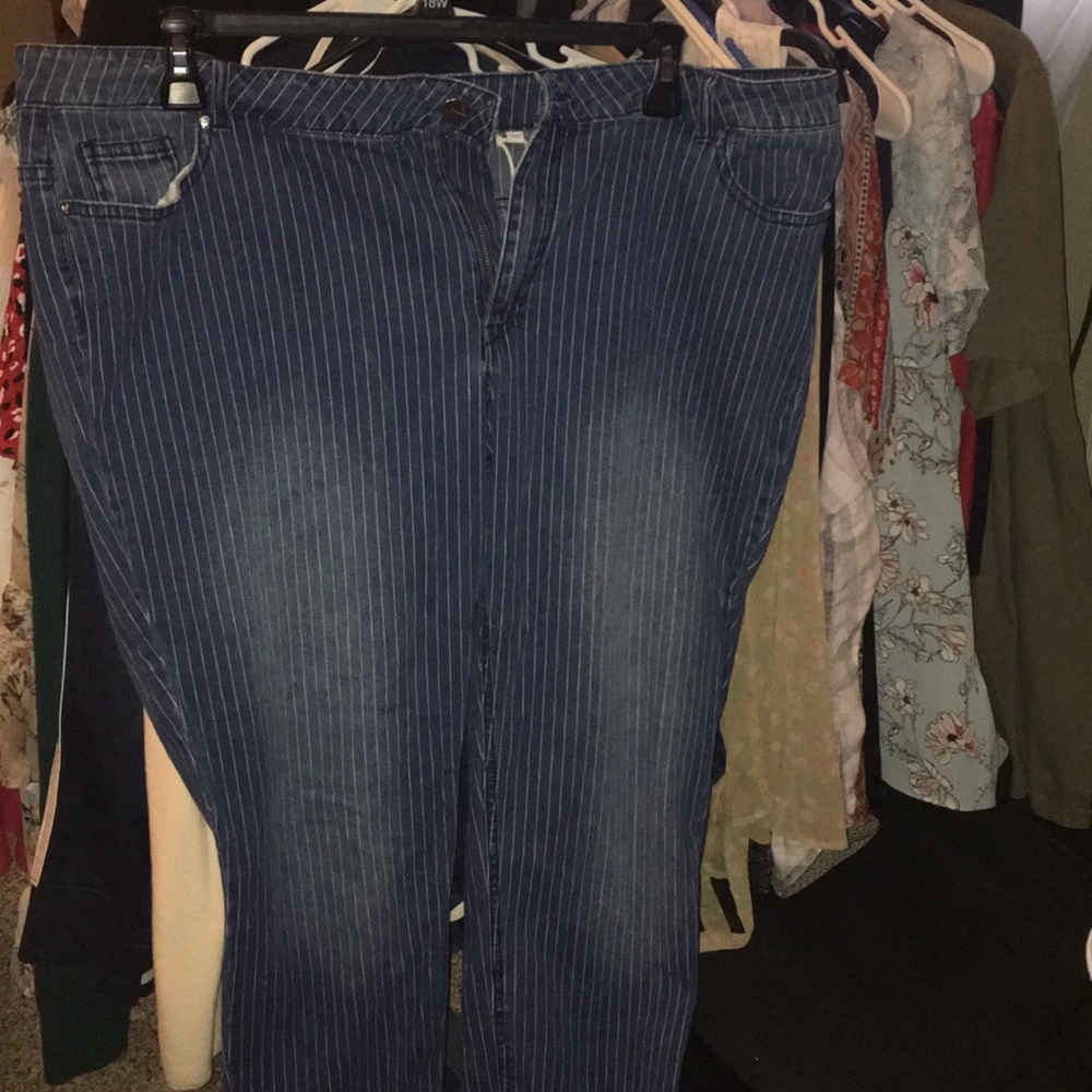 Stripped jeans